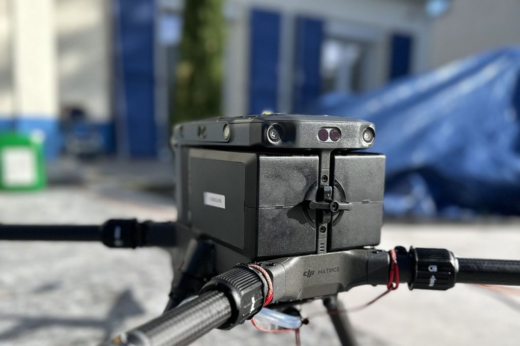 Nettoyage de toiture par drone : les avantages