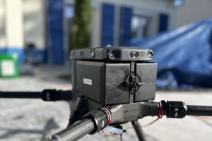 Nettoyage de toiture par drone : les avantages