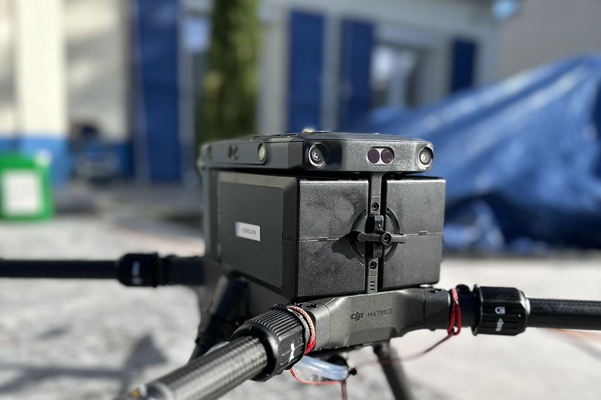 Nettoyage de toiture par drone : les avantages