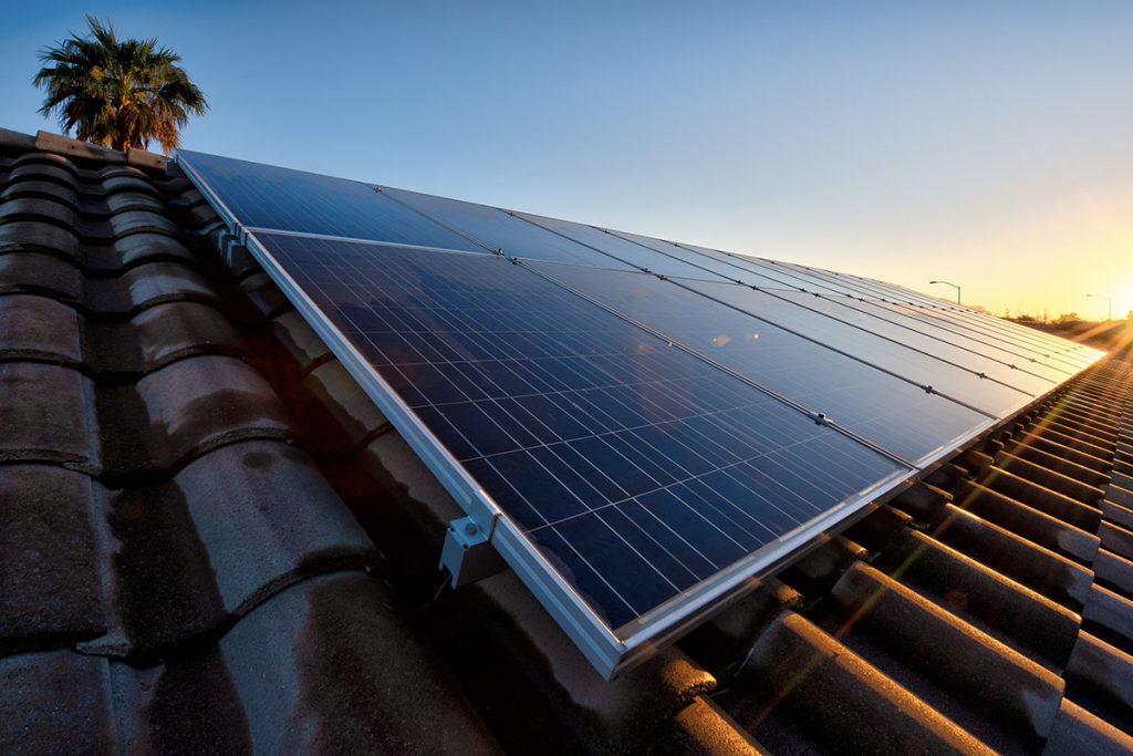 Nettoyage de panneaux solaires par drone